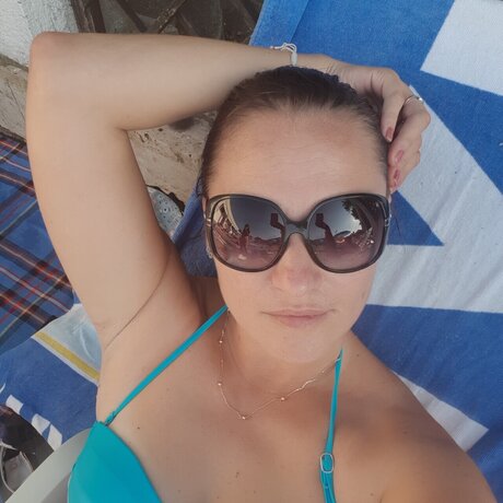 Nacktes geleaktes OnlyFans-Foto von Russiandevil