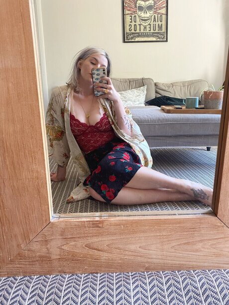 Nacktes geleaktes OnlyFans-Foto von Elly