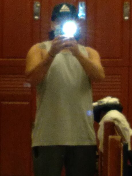 Nacktes geleaktes OnlyFans-Foto von Benzo