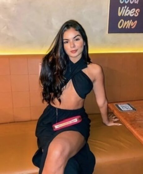 Nacktes geleaktes OnlyFans-Foto von Laurinha 