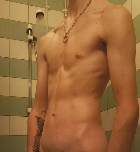 Nacktes geleaktes OnlyFans-Foto von Hess