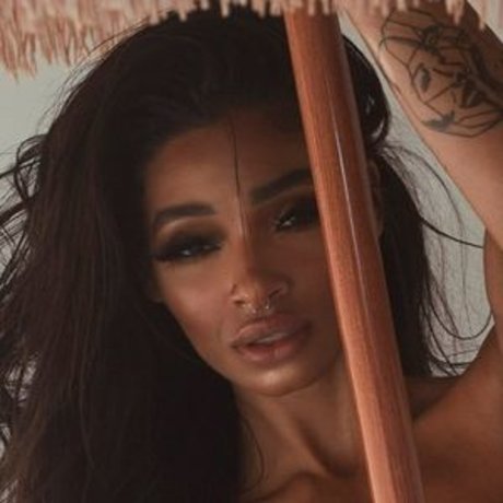 Nacktes geleaktes OnlyFans-Foto von Ruhhvxo