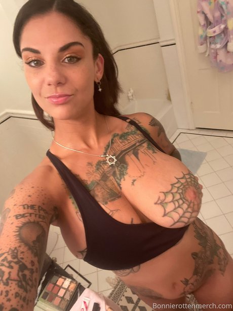 Bonnie Rotten