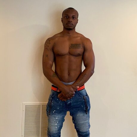 Nacktes geleaktes OnlyFans-Foto von Anthonypushups