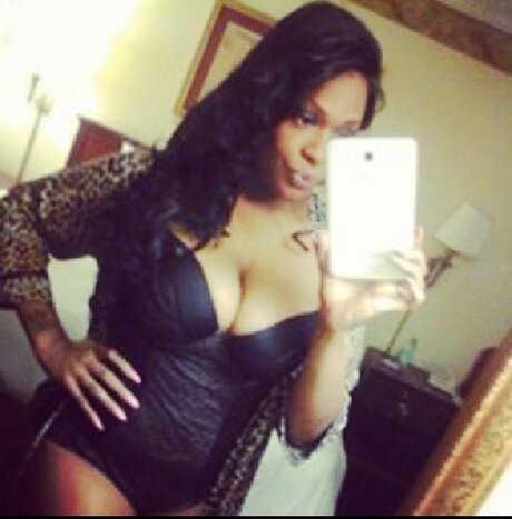 Nacktes geleaktes OnlyFans-Foto von Bella