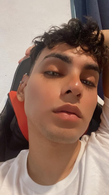 Nacktes geleaktes OnlyFans-Foto von Ozzie