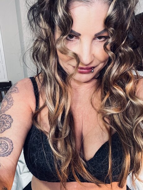 Nacktes geleaktes OnlyFans-Foto von Jenniferghetto