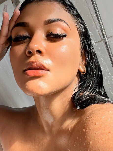 Nacktes geleaktes OnlyFans-Foto von Dbk