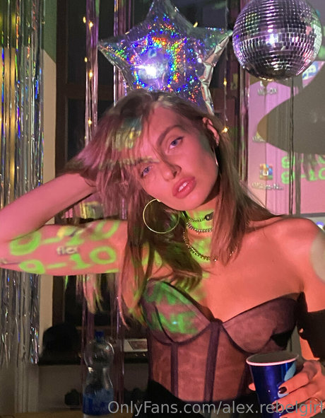 Alexrebelgirl
