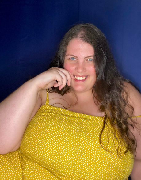 Nacktes geleaktes OnlyFans-Foto von Athoughtfulthot