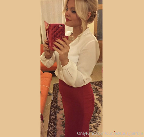 Curvaceousbarbie