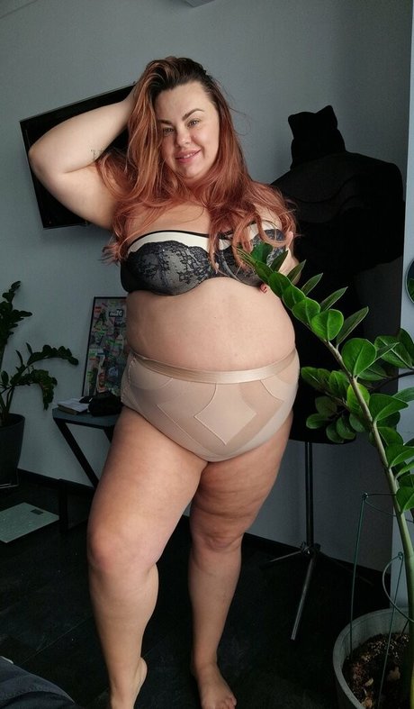 Plussizemodel