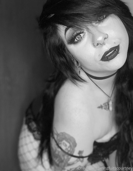Stfuitscourtney