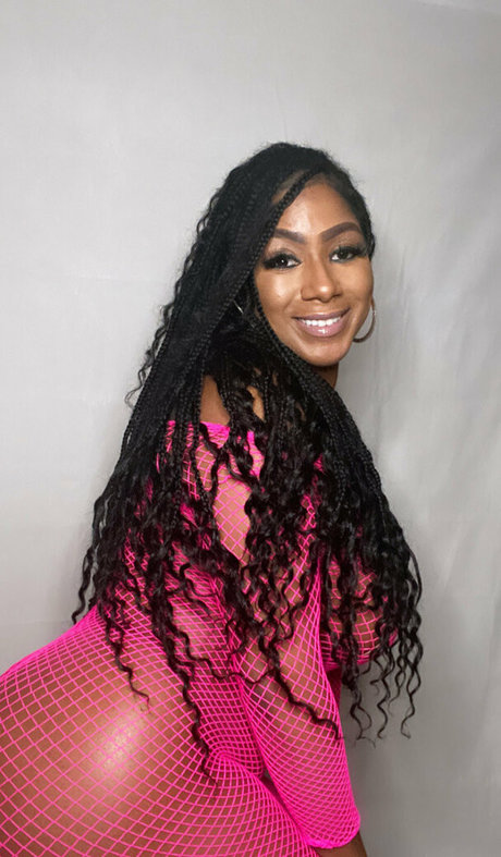 Therealchanellealicia