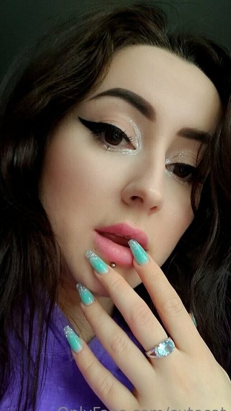 Nacktes geleaktes OnlyFans-Foto von Cutecat