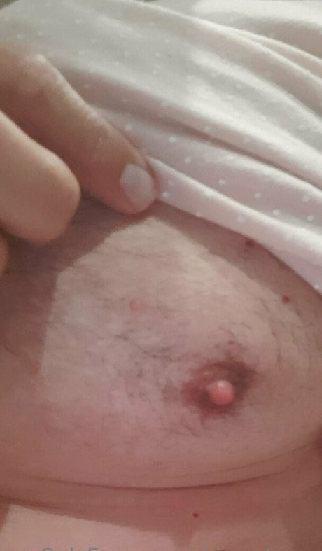 Nacktes geleaktes OnlyFans-Foto von Chiaratrans