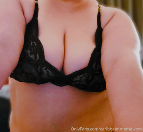 Caribbeanmamaxoxo