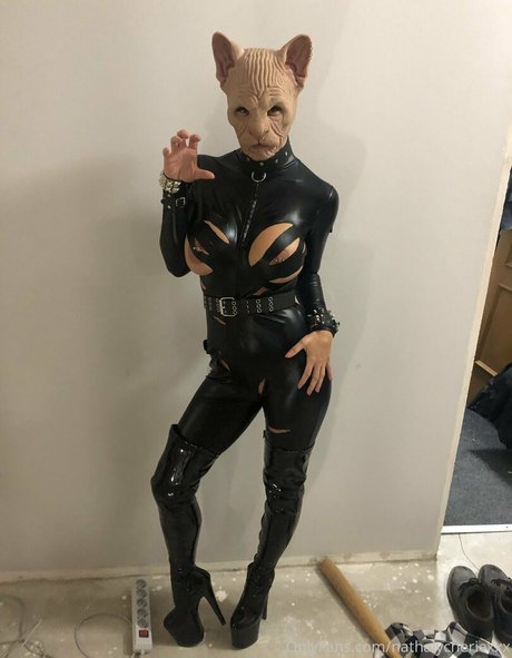Nathalycheriexxx