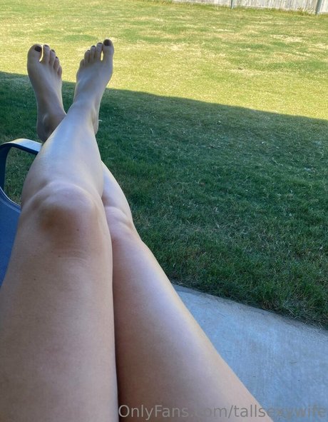 Tallsexywife