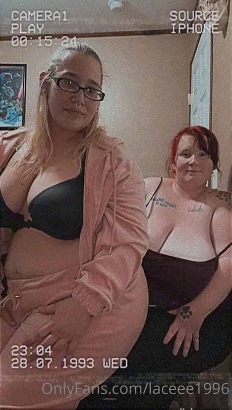 Laceee1996