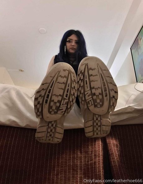 Leatherhoe666