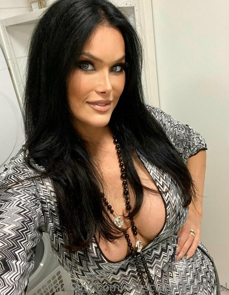 Misscullinanofficial