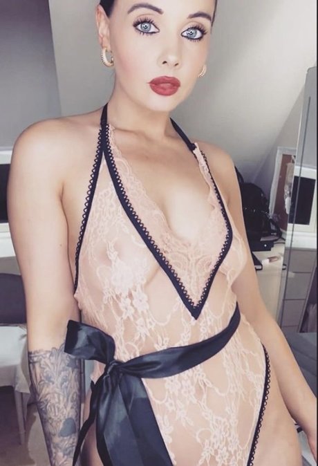 Nacktes geleaktes OnlyFans-Foto von Sofloxy