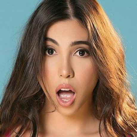 Nacktes geleaktes OnlyFans-Foto von Zoleinyr