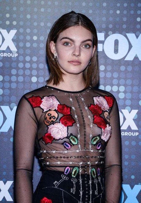 Camren Bicondova