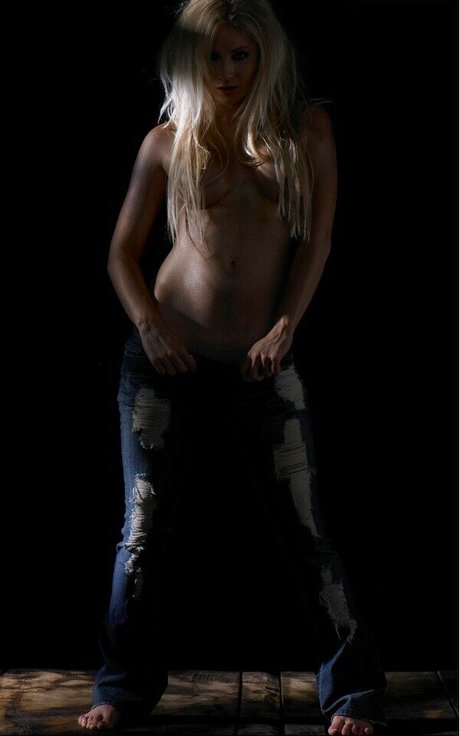 Nacktes geleaktes OnlyFans-Foto von Whitney Cole