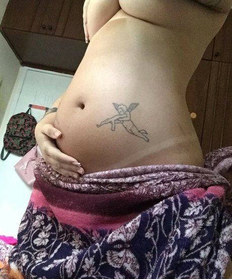 Nacktes geleaktes OnlyFans-Foto von Amymaveriick