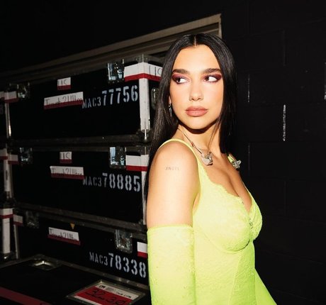 Dua Lipa