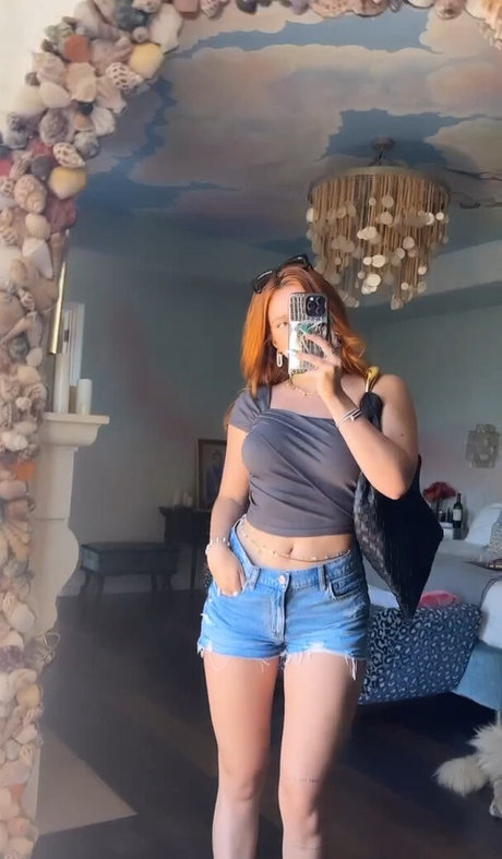 Bella Thorne