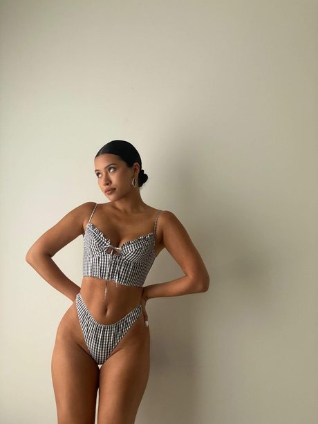 Julia Kelly