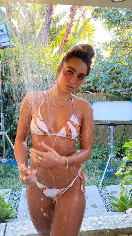 Sommer Ray