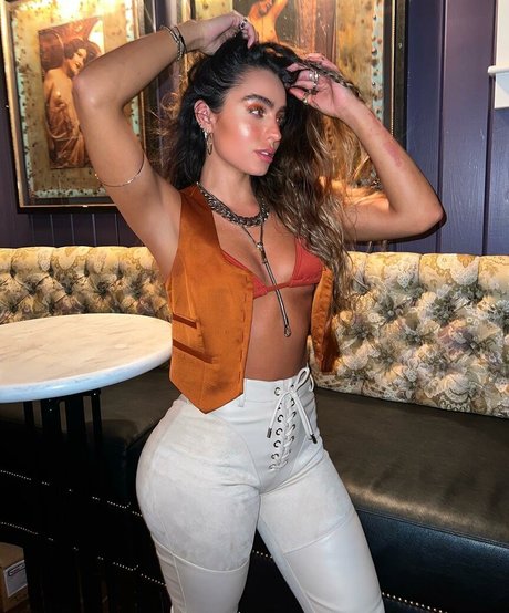 Sommer Ray