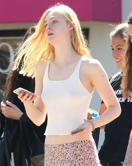 Elle Fanning