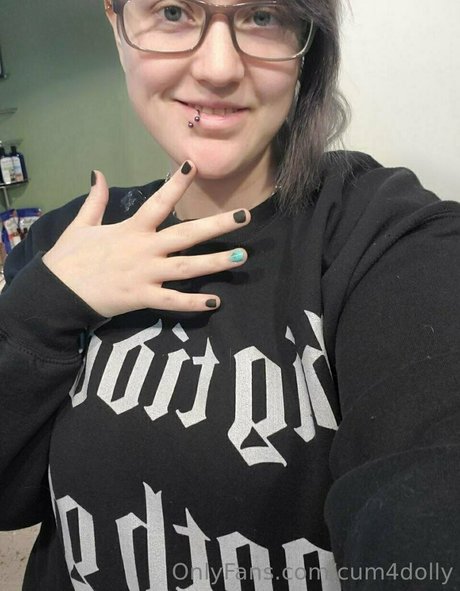 Cum4dolly