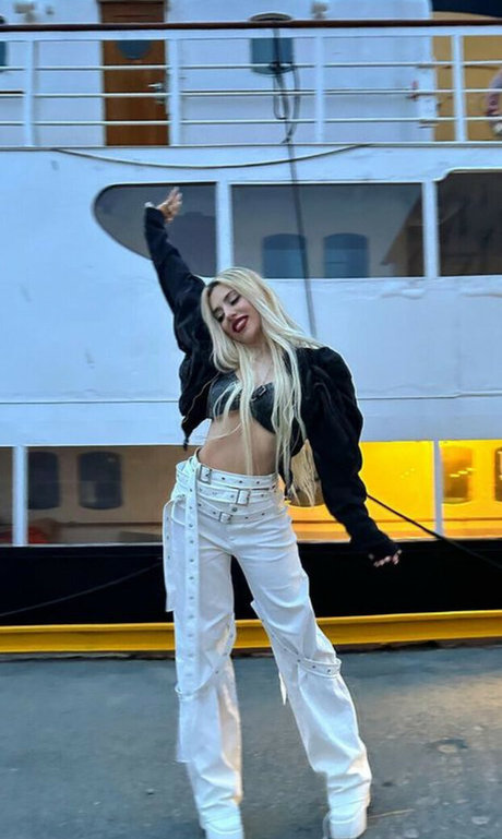 Ava Max