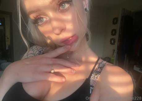 Laurenrose228