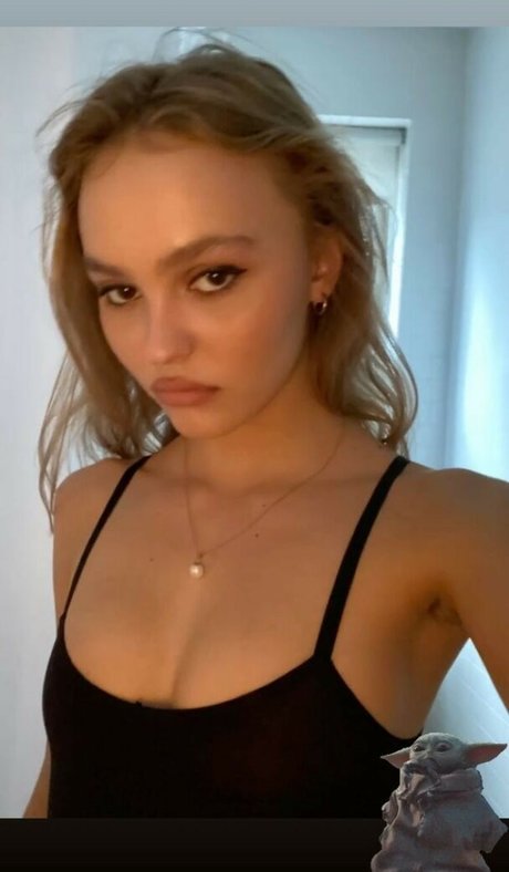 Lilyrose Depp