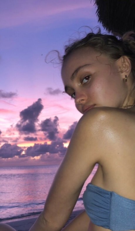 Lilyrose Depp