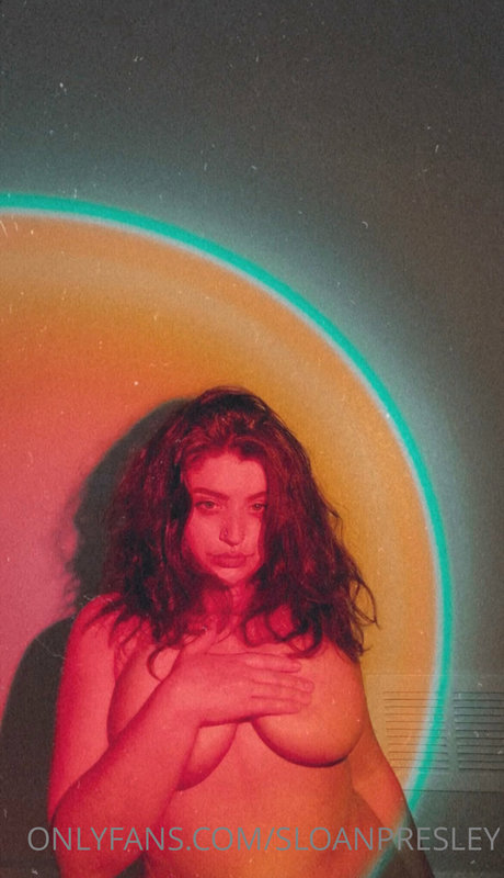Nacktes geleaktes OnlyFans-Foto von Sloan Presley
