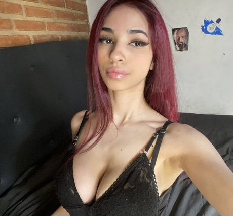 Nacktes geleaktes OnlyFans-Foto von Betmiau