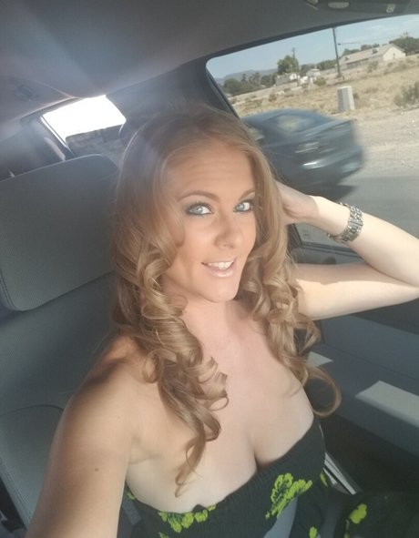Las Vegas Hotwife