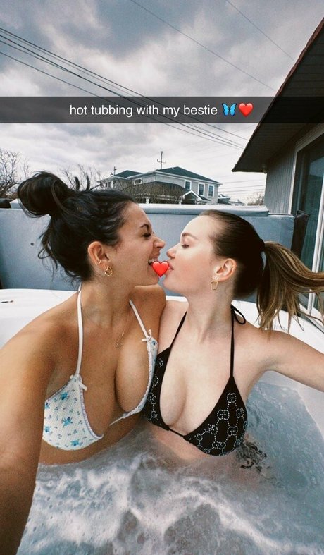 Nacktes geleaktes OnlyFans-Foto von Alyssa Mckay