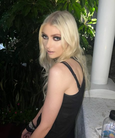 Taylor Momsen