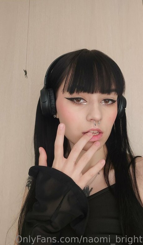 Naomibright