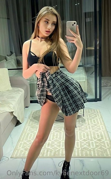 Kylienextdoor69