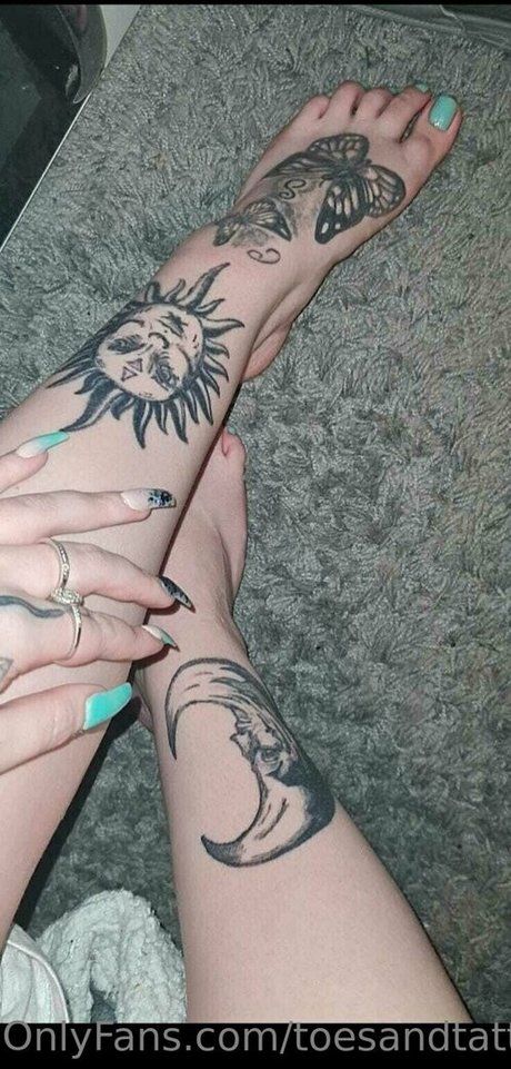 Toesandtattsxo